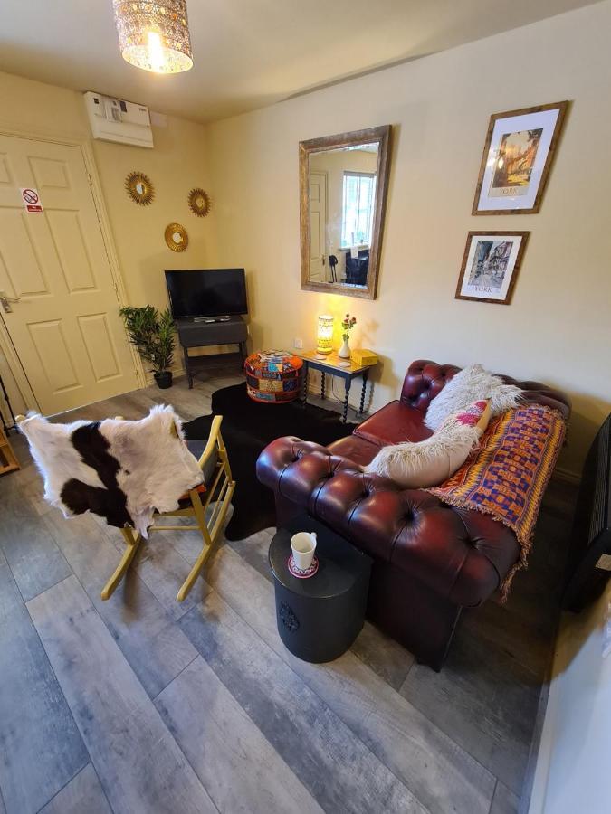 The Shambles By Spires Accommodation A Boho Styled Place To Stay Just 3 Miles From Birches Valley Visitors Centre Cannock Chase Rugeley Exterior foto