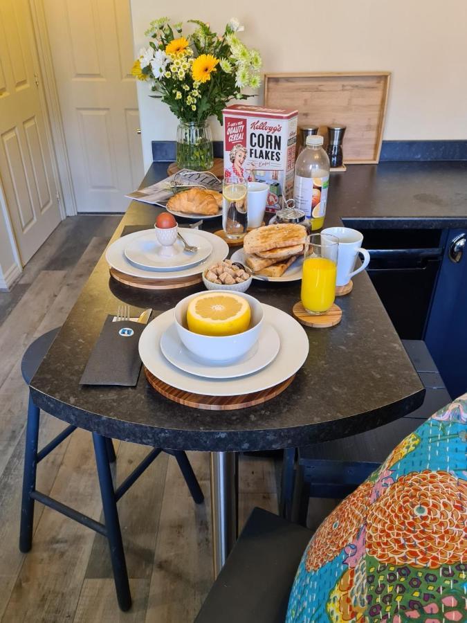 The Shambles By Spires Accommodation A Boho Styled Place To Stay Just 3 Miles From Birches Valley Visitors Centre Cannock Chase Rugeley Exterior foto